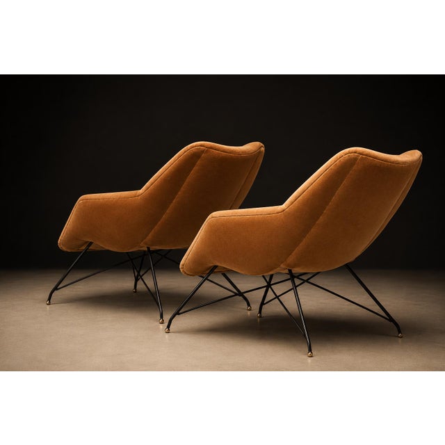 Brazilian Modern “Concha” Armchairs in Iron and Burnt Caramel Mohair by Carlo Hauner, Brazil, 1950s For Sale - Image 12 of 18