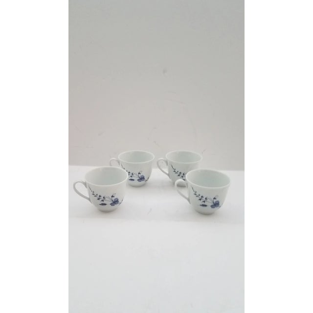 1940s Limoges Authentique Porcelaine Du Lys Royal 4 Cups and Saucers - Set of 8 For Sale In Phoenix - Image 6 of 8
