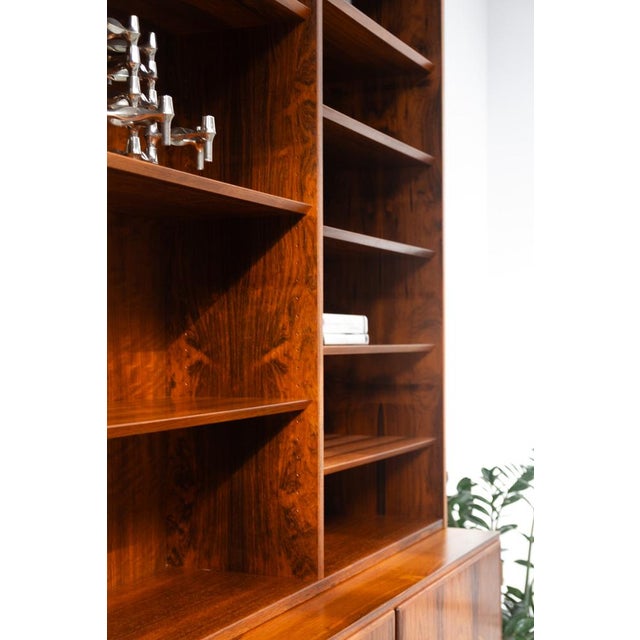 Danish Rosewood Bookcase with Sideboard by Carlo Jensen for Hundevad, 1960s For Sale - Image 18 of 18
