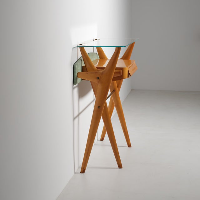 Italian Sculptural Maple Console Table with Glass Top by Ico Parisi, 1950s For Sale - Image 4 of 11