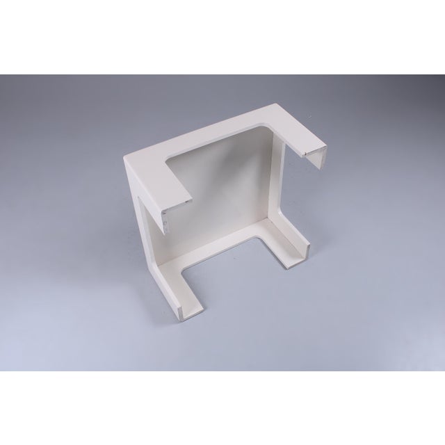 Space Age White Square Coffee Table from Artifort, 1970s For Sale - Image 9 of 13