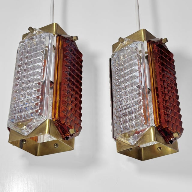 1960s Scandinavian Pendant Lamps in Glass and Brass by Wiktor Berndt for Flygsfors, Sweden, 1960s, Set of 2 For Sale - Image 5 of 13