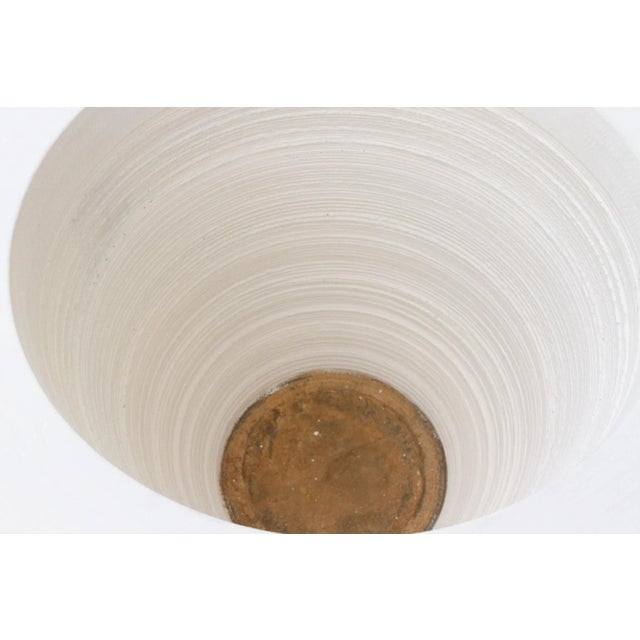 Classic White Round Planter, Set of 2 For Sale In Los Angeles - Image 6 of 9