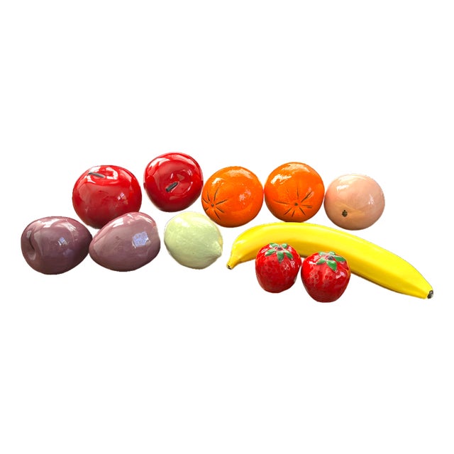 Set of 11 Vintage Italian Life-Size Ceramic Fruits – Hand-Painted Trompe L’Oeil Collection, Apples, Oranges, Banana & Strawberries - For Sale