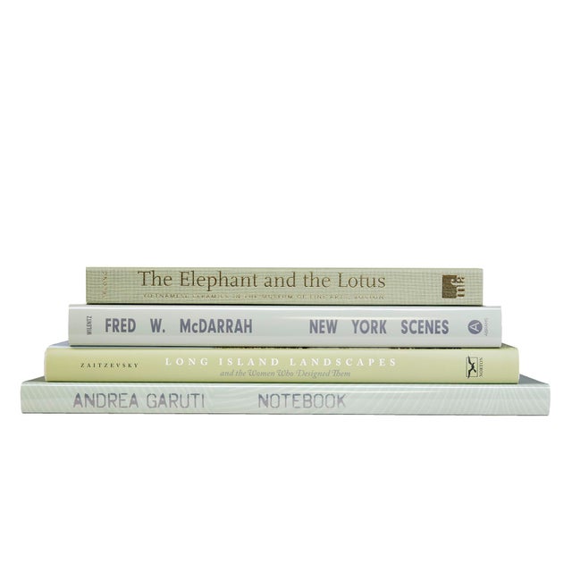 Modern Everglades ColorStak, S/4. Features a blend of four authentic hardback books published 1990-Present all displayed...