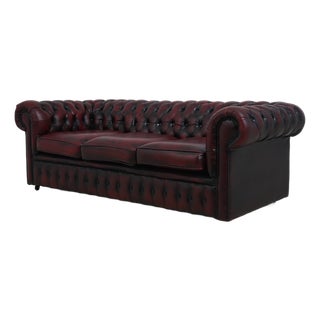 English Style Leather Tufted Chesterfield Sofa For Sale