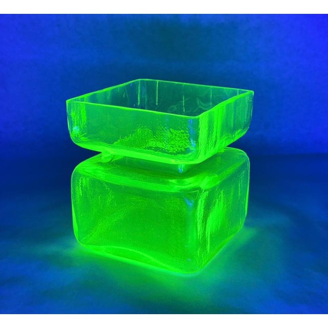 1960s Helena Tynell "Pala" Glass Vases by Helena Tynell for Riihimaen Lasi- Set of Five For Sale In Miami - Image 6 of 9