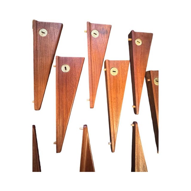 Teak Modular Wall System in the style of Poul Cadovius, 1960s For Sale - Image 6 of 14