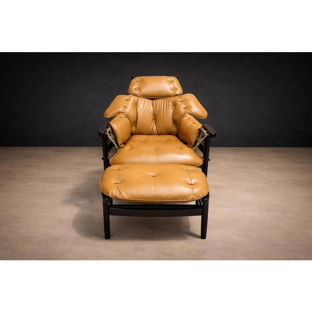 Few works encapsulate the spirit of Brazilian Modernism as powerfully as the Jangada. Designed in the 1970s by Jean...