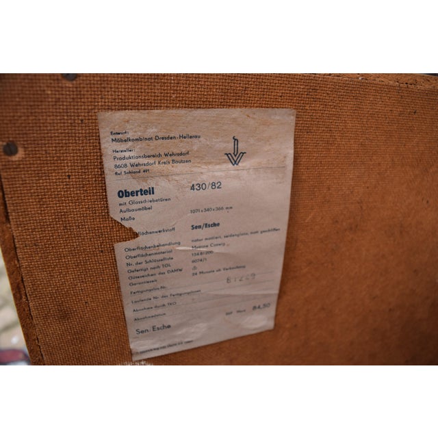 Wood Vintage Chest of Drawers with Glass Sliding Doors from VEB Deutsche Werkstätten Hellerau, 1970s For Sale - Image 7 of 8