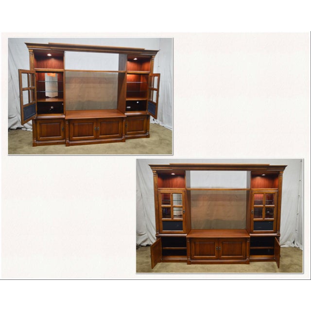 Hooker Furniture Large Cherry Entertainment Tv Unit W Curio