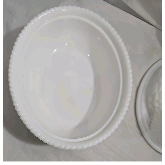 Vintage Mid-Century Modern Westmoreland White Milk Glass Hen on Nest Bowl For Sale In Houston - Image 6 of 7