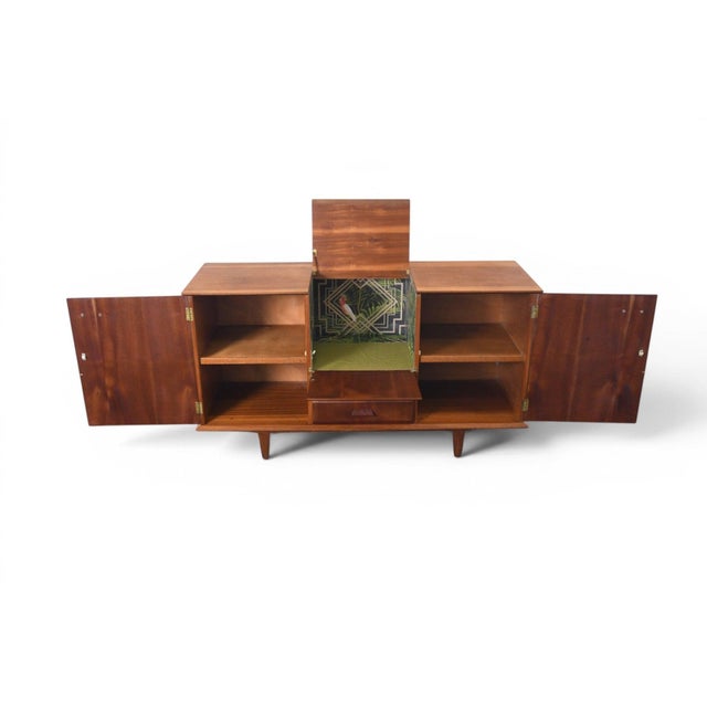 English Modern Teak Credenza With Flip-Up Bar, 1960s For Sale In San Francisco - Image 6 of 12