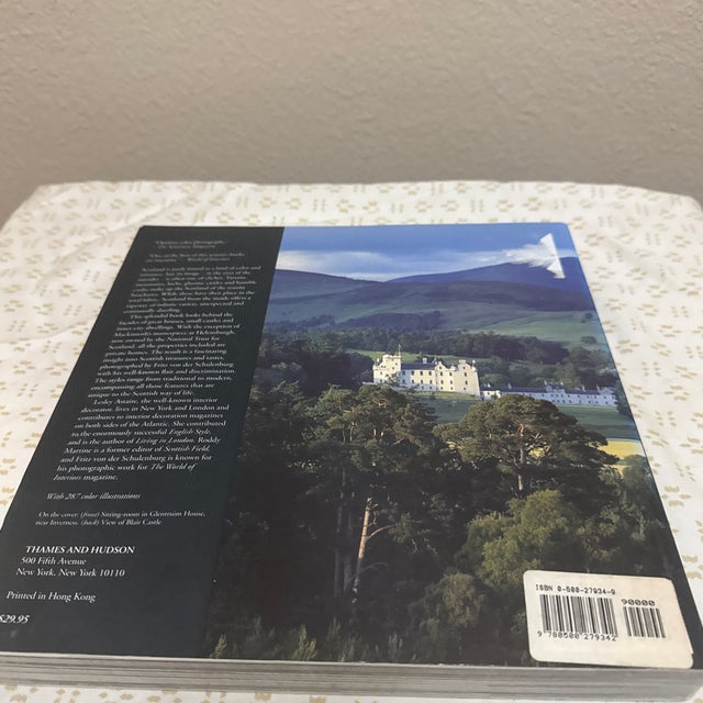 "Living in Scotland" by Lesley Astaire, Roddy Martine, Fritz Von der Schulenburg 1997 For Sale - Image 4 of 12