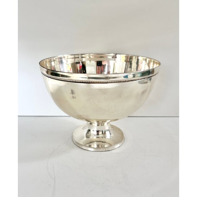 Vintage Silverplate Pedestal Bowl – Bar Cart Catchall Nut Dish – Classic Beaded Rim Serving Bowl For Sale - Image 4 of 6