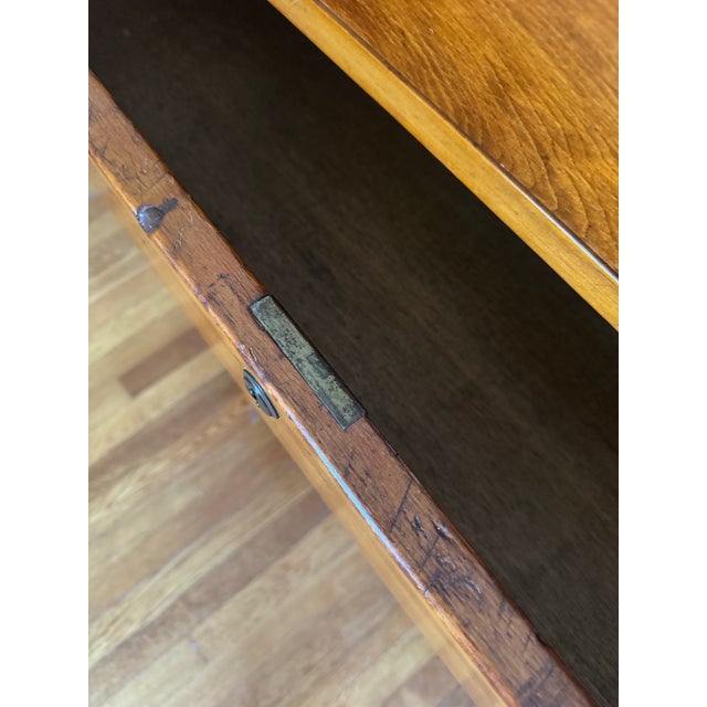 Early 19th Century Vermont Federal Chest of Drawers For Sale - Image 9 of 10