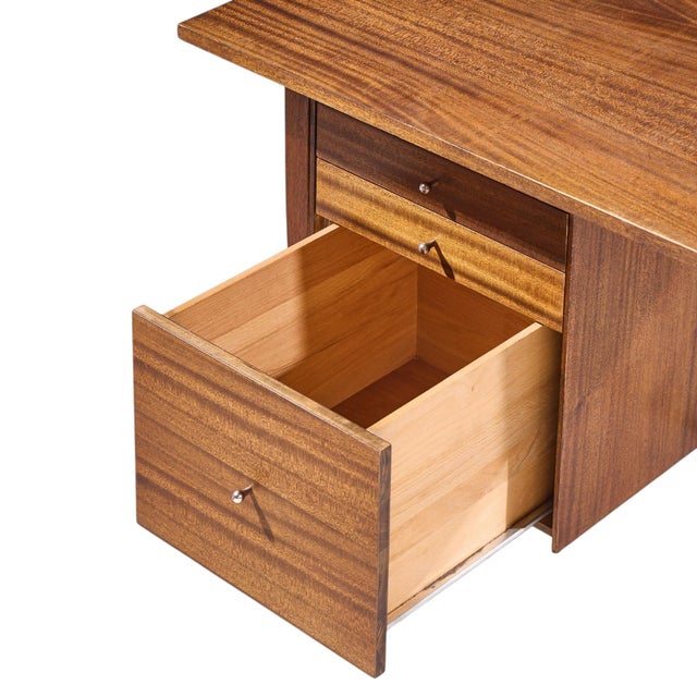 Wood Paul McCobb for Calvin Mid Century Mahogany and Brass Desk For Sale - Image 7 of 10