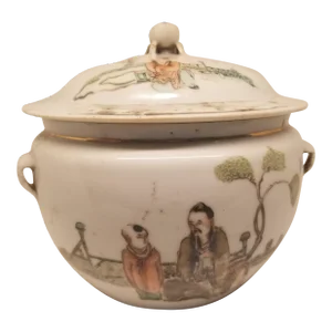 Vintage Chinese Famille Rose Ginger Jar / Vase Figural Scene, Republic Period