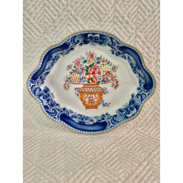 Blue 1990s Mottahedeh “Mandarin Bouquet” 6” Chinoiserie Lobed Tray or Trinket Dish For Sale - Image 8 of 10