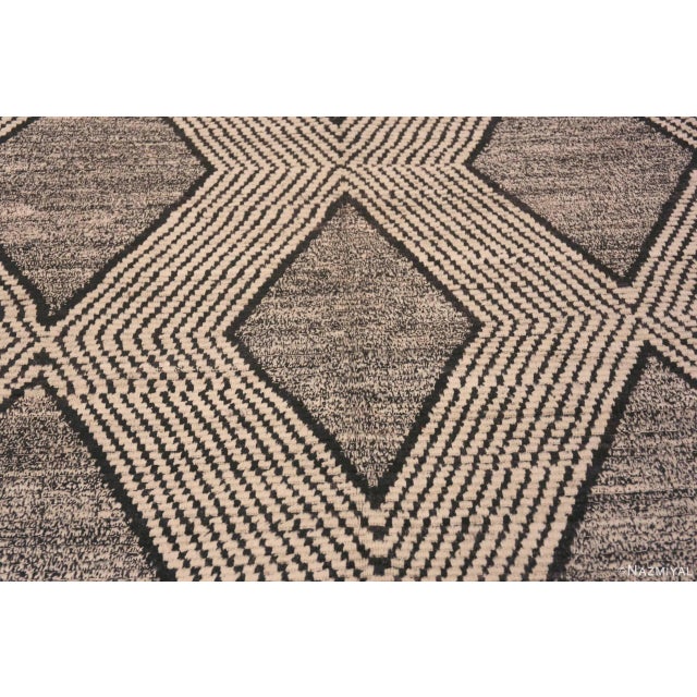 Textile Nazmiyal Collection Diamond Design Modern Large Area Rug For Sale - Image 7 of 8