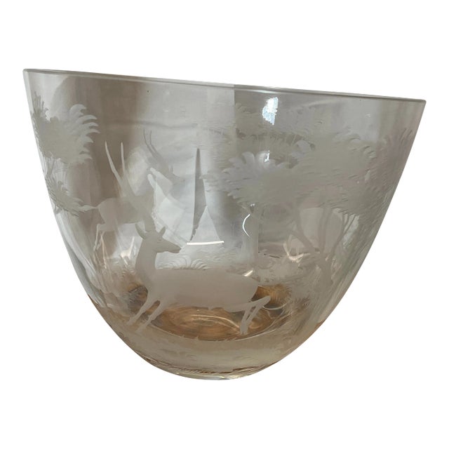 Mid 20th Century Queen Lace African Etched Art Glass Safari Bowl For Sale
