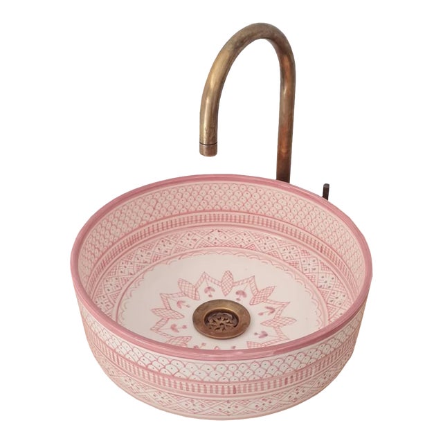 21st Century Modern Pink Farmhouse Ceramic Washbasin Vessel Sink For Sale
