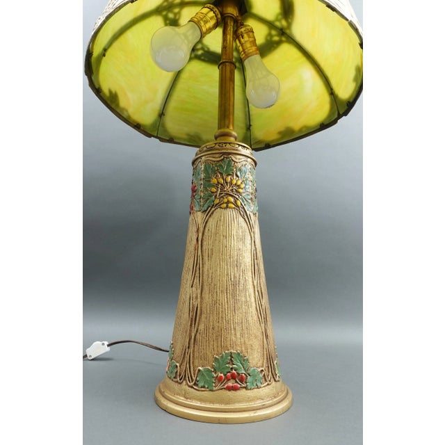 Metal Early 20th Century Bradley & Hubbard Antique Hand Painted Gold Gilt Slag Glass Table Lamp For Sale - Image 7 of 11