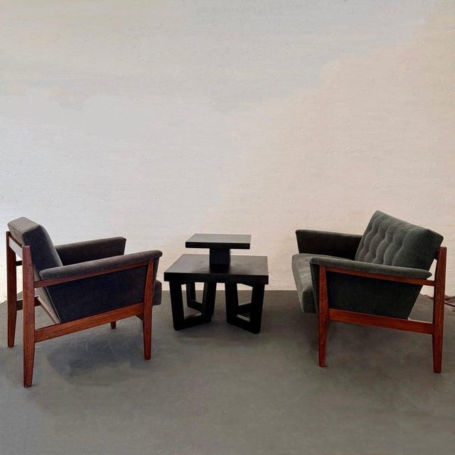 Paul Frankl 1940s Art Deco Black Lacquered Tiered Side Table in the Style of Paul Frankl For Sale - Image 4 of 12