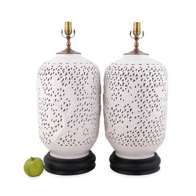 Pair of Mid 19th Century Blanc De Chine Table Lamps For Sale - Image 4 of 12