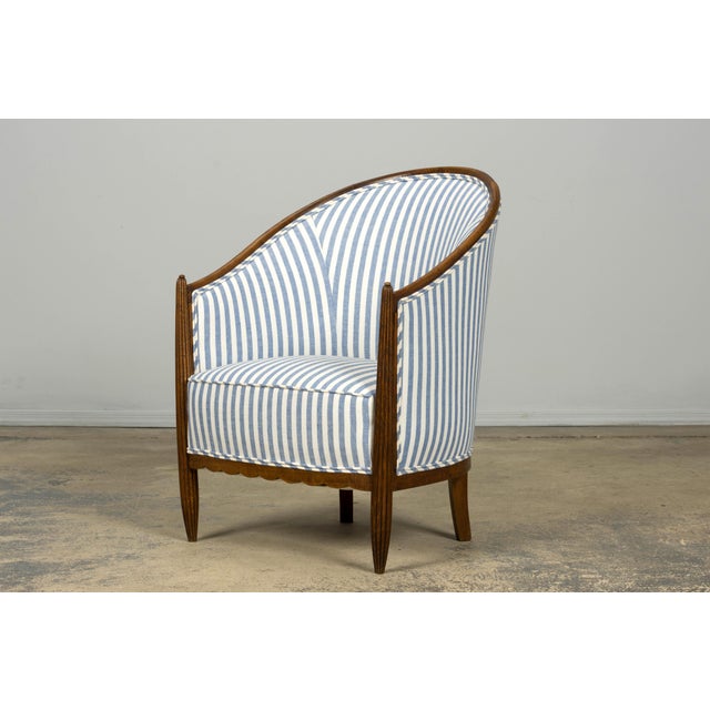 Wood Pair of French Art Deco Maple Gondola Barrel Chairs, Provence, Circa 1925 For Sale - Image 7 of 18