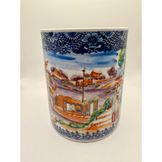 Chinese 18th Century Chinese Export Famille Rose Mandarin Palette Cider Mug, Qianlong Period For Sale - Image 3 of 10