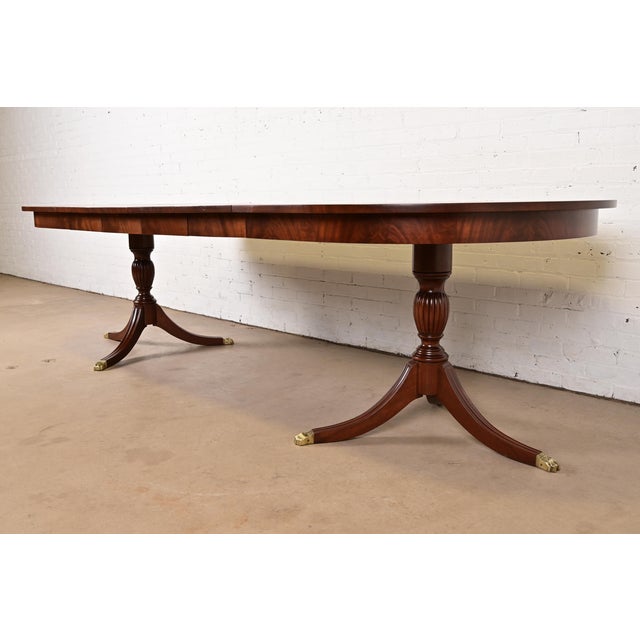 Henkel Harris Henkel Harris Georgian Banded Mahogany Double Pedestal Extension Dining Table, Newly Refinished For Sale - Image 4 of 14