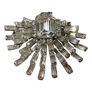 1940s Art Deco Rhinestones and Silvered Metal Italian Brooch For Sale