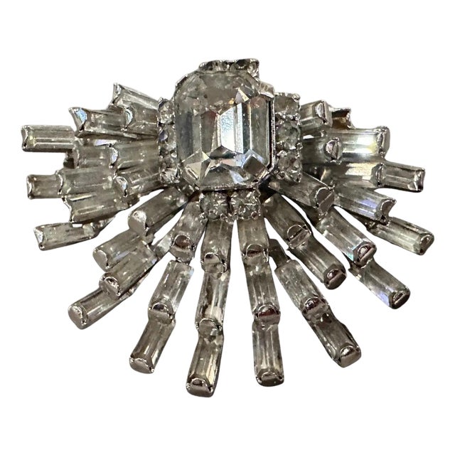 1940s Art Deco Rhinestones and Silvered Metal Italian Brooch For Sale