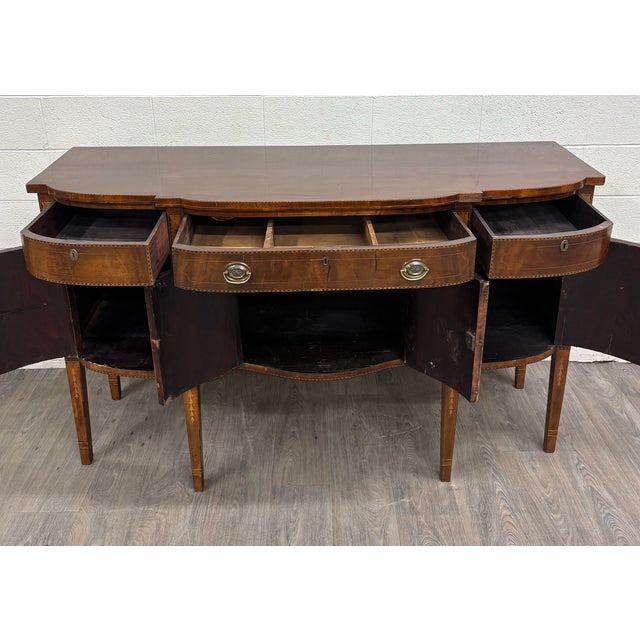 Traditional Antique Federal Style Satinwood Inlaid Bowfront Sideboard Server Buffet Credenza For Sale - Image 3 of 18