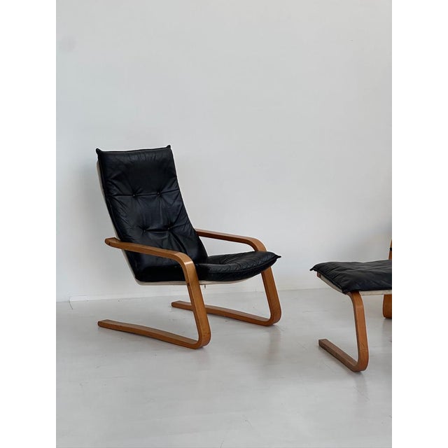 Textile Vintage Leather Armchairs and Pouf, 1970s, Set of 3 For Sale - Image 7 of 18