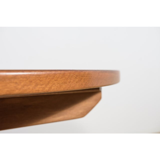 Mid-Century Round Teak Extendable Dining Table, United Kingdom, 1950s For Sale - Image 15 of 17
