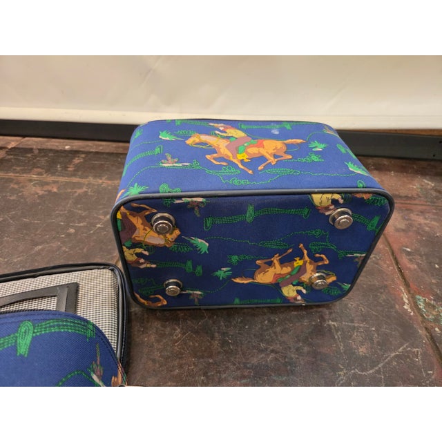 1960s Pair of Western Art Suitcase Bags Set Collectable For Sale - Image 12 of 12