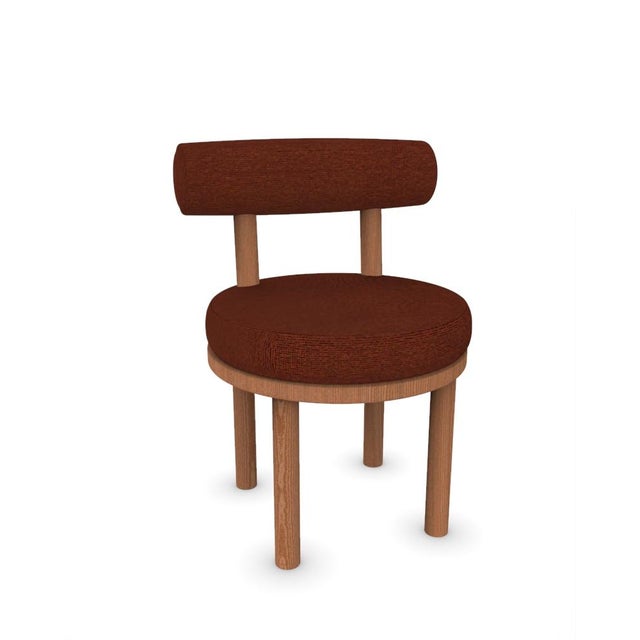 A chair that mixes both modern and classical design approaches. Designed to hug the body, durable and solid chair features...