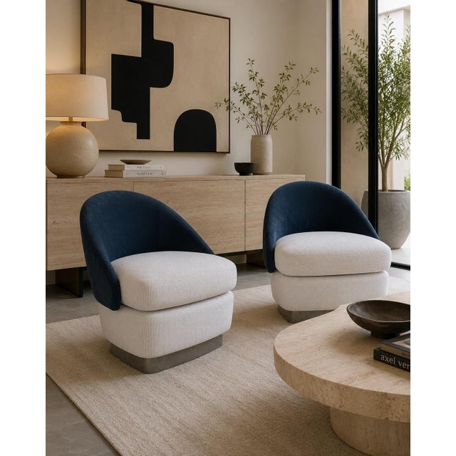 Designed by celebrated Italian designer Rodolfo Dordoni for Minotti, this exceptional Lawson Lounge Armchair showcases the...