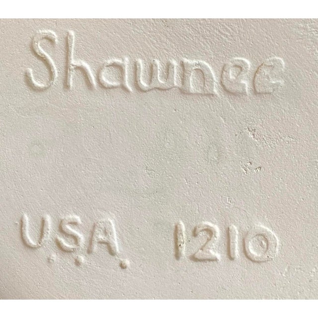 1950s MCM Mellow Minty Green Tall Shawnee Atomic Age Pottery Vase For Sale - Image 5 of 6