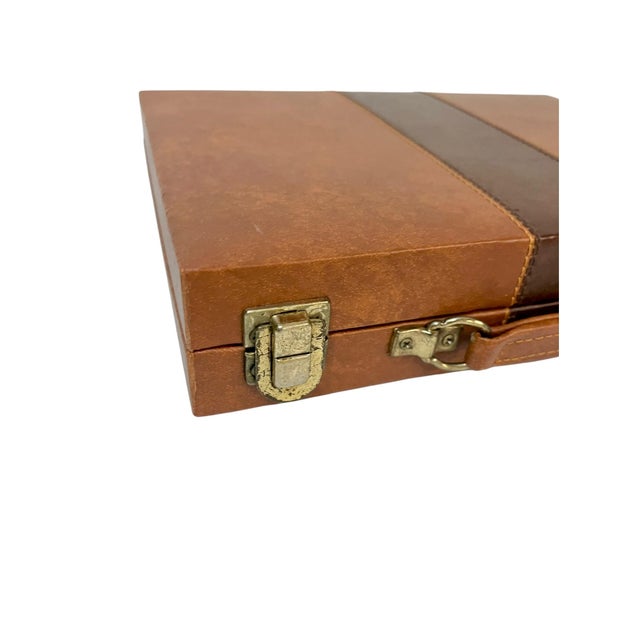 Ralph Lauren Vintage Mid-Century Cream and Brown Striped Backgammon Game Set in Travel Case For Sale - Image 4 of 9