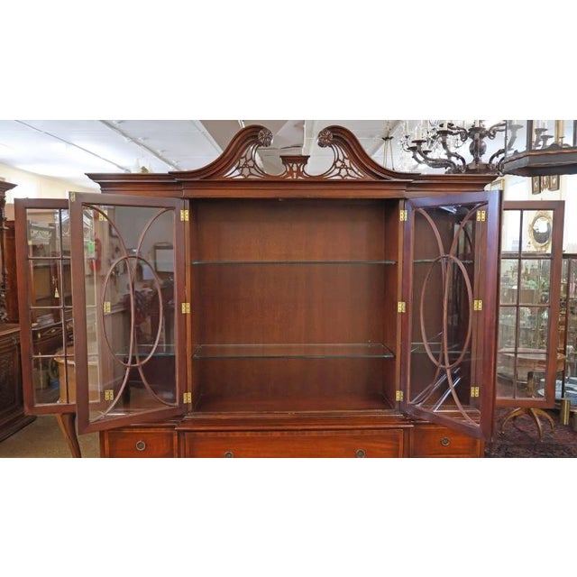 Mid 20th Century Grosfeld House Flame Mahogany Inlaid China Cabinet Bookcase Breakfront For Sale - Image 9 of 18