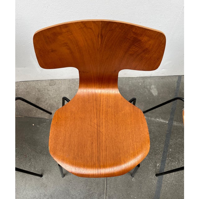 Mid-Century Model 3103 Hammer Stacking Chairs by Arne Jacobsen for Fritz Hansen, Denmark, 1960s, Set of 7 For Sale - Image 16 of 18