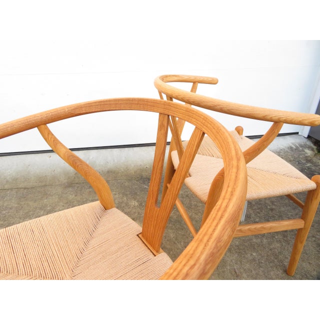 Danish Modern Hans Wegner Wishbone Chair Pair ~ Carl Hansen ~ Mid Century Accent or Dining For Sale - Image 17 of 18