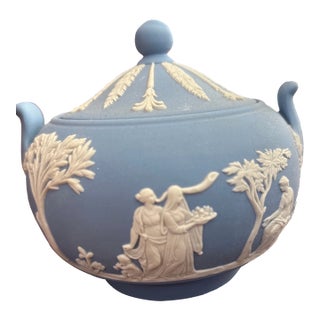 Wedgwood Sugar Bowl Circa 1979 For Sale
