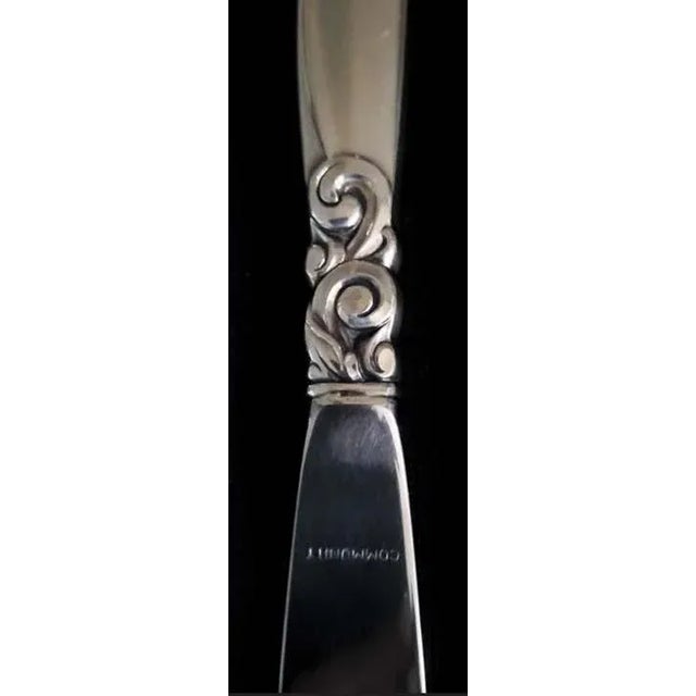 1950s Traditional South Seas Silverplate 1955) by Oneida Silver Flatware in Wooden Chest - 56 PCS For Sale - Image 11 of 15