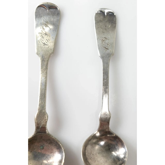 Traditional Early 20th Century Pair of Silverplate Sugar or Mustard Spoons by Hall & Elton For Sale - Image 3 of 10
