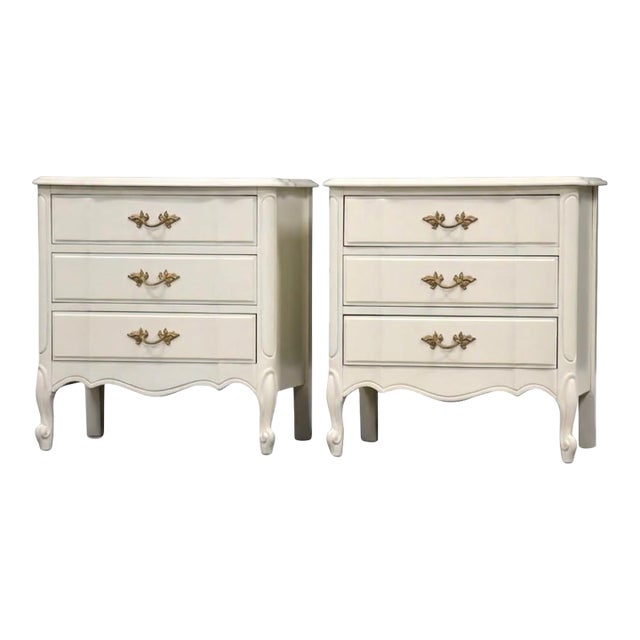 1960s White French Provincial Nightstands by Dixie - A Pair For Sale