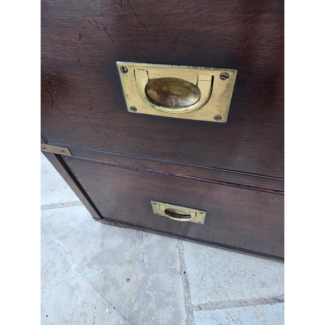 Early 20th Century English Campaign Chest For Sale - Image 12 of 17